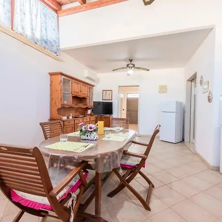 Holiday home Deja